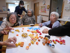 クリスマス飾りづくり